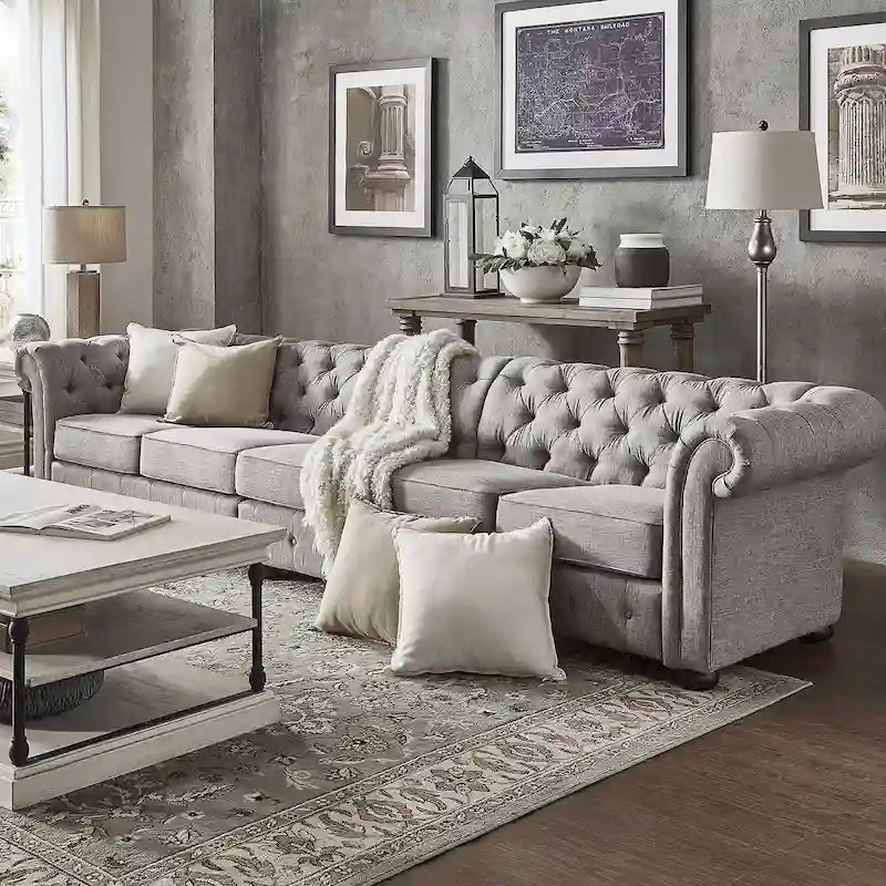 Canapé Chesterfield extra long gris clair Knightsbridge par Artisan