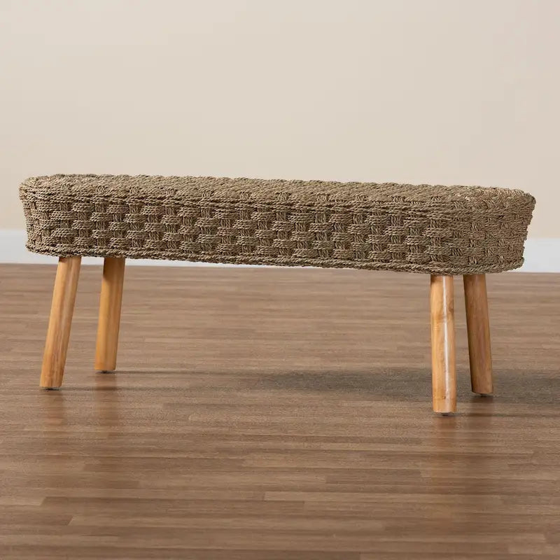 Banc d'appoint Denver en bois d'acacia et herbe marine naturelle, style bohème moderne